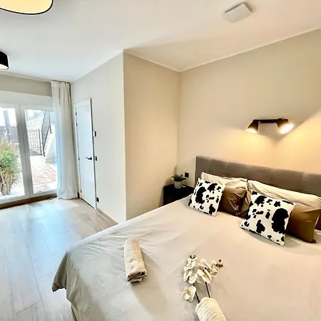 Modern & Panoramic Views Holiday home
